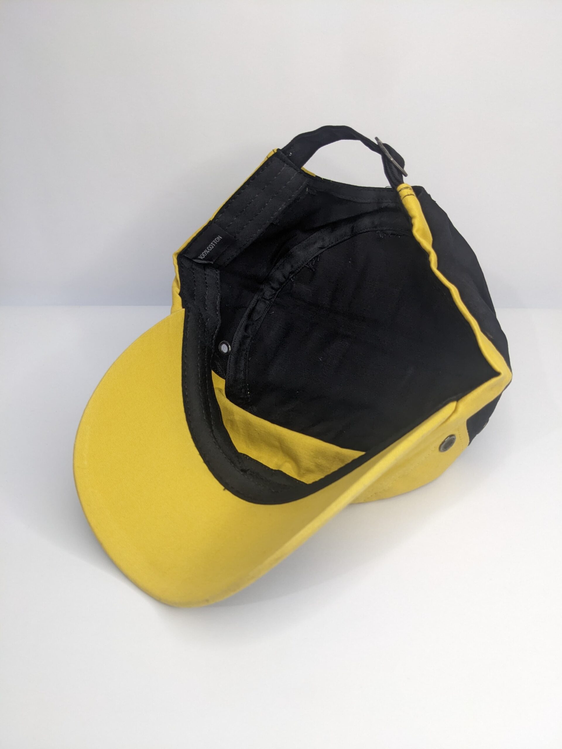 Retro Yellow & Black Snapback Cap - Image 3